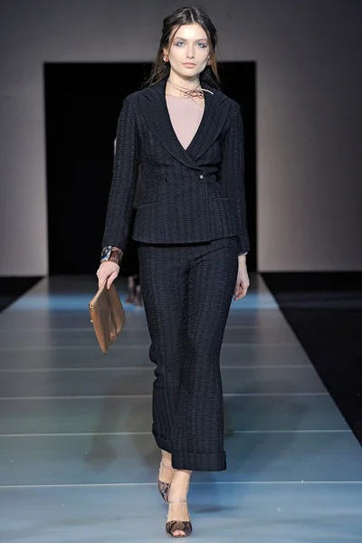 Look 17